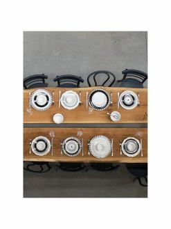 Dutch Rose Assiette plate design en porcelaine Pluto Loft, 4 pièces, Ø 26 x haut. 2 cm 10 Dutch Rose Assiette plate design en porcelaine Pluto Loft, 4 pièces, Ø 26 x haut. 2 cm -Cuisine Soldes 2022 Assiette plate design en porcelaine Pluto Loft 4 pieces 2