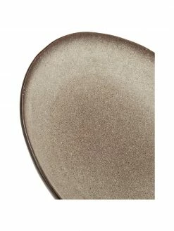 Bloomingville Assiette plate faite à la main Sandrine, Ø 29 x haut. 3 cm 12 Bloomingville Assiette plate faite à la main Sandrine, Ø 29 x haut. 3 cm -Cuisine Soldes 2022 Assiette plate faite a la main Sandrine 4