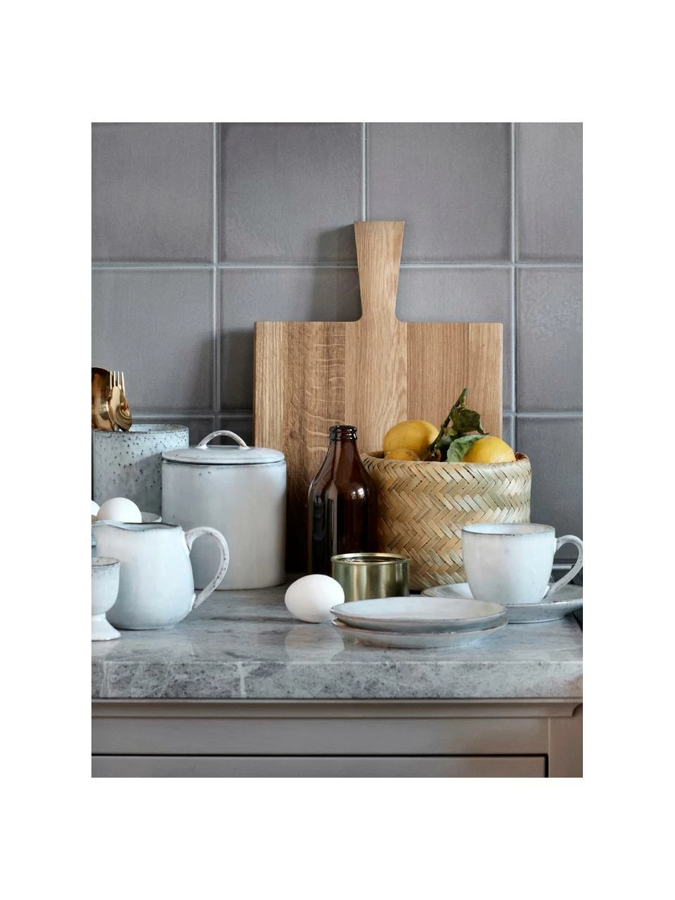 Broste Copenhagen Boîte de rangement en grès fait main Nordic Sand, Ø 12 x haut. 12 cm, Ø 12 x haut. 12 cm, 1 l 4 Broste Copenhagen Boîte de rangement en grès fait main Nordic Sand, Ø 12 x haut. 12 cm, Ø 12 x haut. 12 cm, 1 l – Image 2