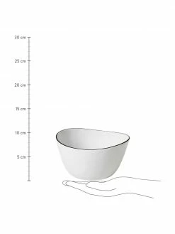 Broste Copenhagen Bol&nbsp;en porcelaine fait &agrave; la main avec bord noir Salt, &Oslash;&nbsp;20&nbsp;cm, Ø 20 cm -Cuisine Soldes 2022 Bol en porcelaine fait a la main avec bord noir Salt O 20 cm 2