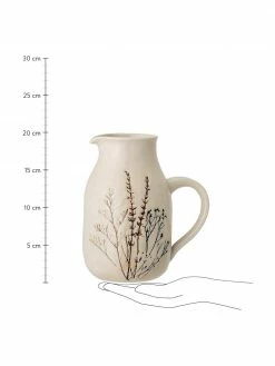 Bloomingville Carafe rustique grès faite main Bea,1.5 L, Ø 12 x haut. 20 cm 9 Bloomingville Carafe rustique grès faite main Bea,1.5 L, Ø 12 x haut. 20 cm -Cuisine Soldes 2022 Carafe rustique gres faite main Bea15 L 2