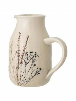 Bloomingville Carafe rustique grès faite main Bea,1.5 L, Ø 12 x haut. 20 cm 10 Bloomingville Carafe rustique grès faite main Bea,1.5 L, Ø 12 x haut. 20 cm -Cuisine Soldes 2022 Carafe rustique gres faite main Bea15 L 3
