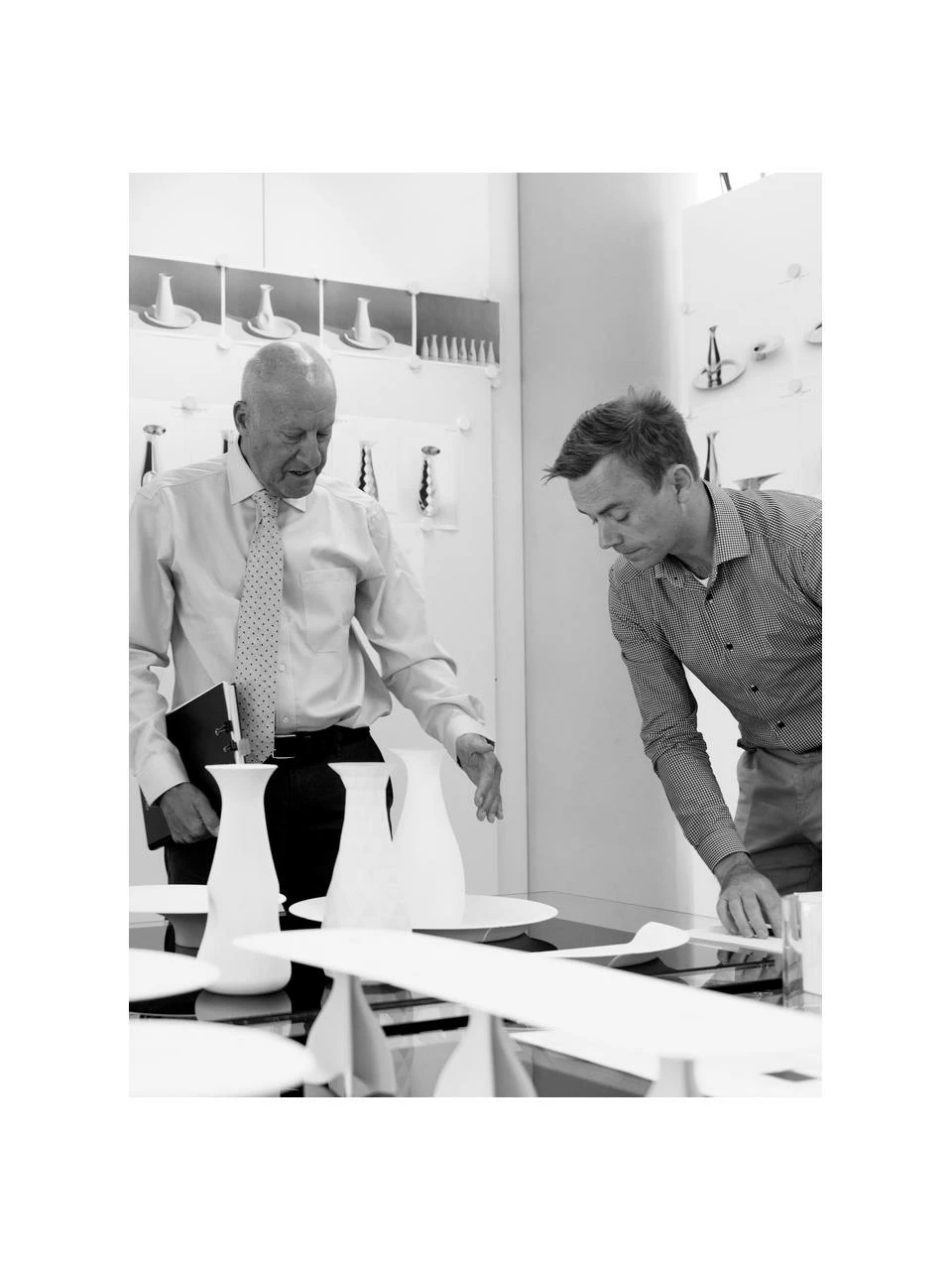 Stelton Coupe à vin design argentée/dorée Foster, Ø 8 x haut. 8 cm, 200 mlDisponibilité limitée 6 Stelton Coupe à vin design argentée/dorée Foster, Ø 8 x haut. 8 cm, 200 mlDisponibilité limitée – Image 4