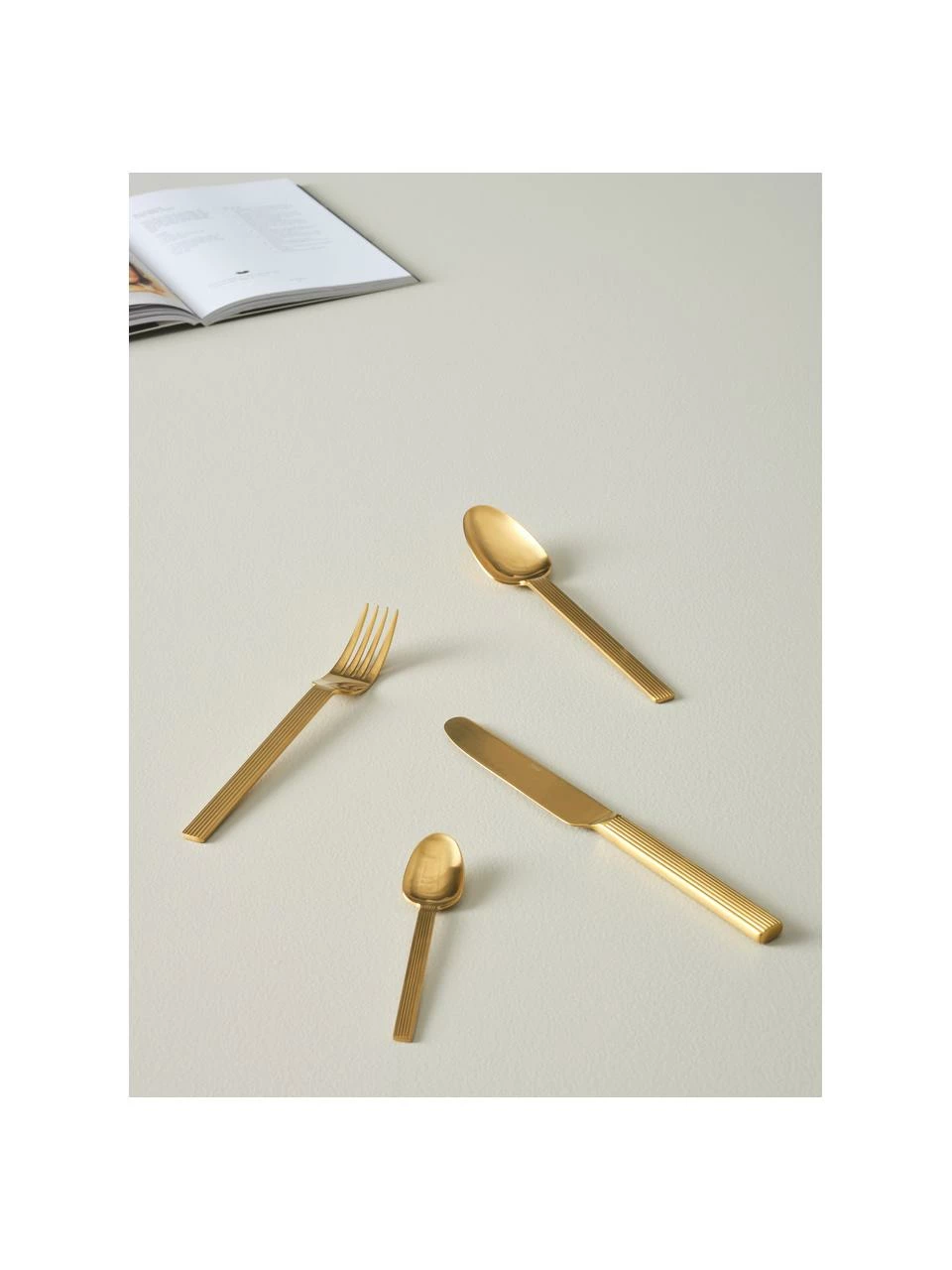 Ménagère dorée avec motif rainuré sur le manche Lexi, 6 personnes (24 élém.), 6 personnes (24 élém.) 4 Ménagère dorée avec motif rainuré sur le manche Lexi, 6 personnes (24 élém.), 6 personnes (24 élém.) – Image 2