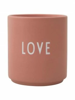 Design Letters Mug en porcelaine Favourite avec lettrage MOM/LOVE, Ø 8 x H 9 cm, 250 ml 11 Design Letters Mug en porcelaine Favourite avec lettrage MOM/LOVE, Ø 8 x H 9 cm, 250 ml -Cuisine Soldes 2022 Mug en porcelaine Favourite avec lettrage MOMLOVE 3