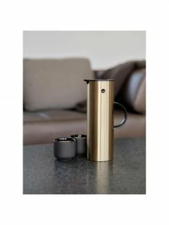 Stelton Pichet isotherme doré EM77, Ø 11 x haut. 30 cmDisponibilité limitée -Cuisine Soldes 2022 Pichet isotherme dore EM77 3