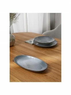 Broste Copenhagen Plat de service fait &agrave; la main Nordic Sea, 17 x 30&nbsp;cm, larg. 17 x long. 30 cm -Cuisine Soldes 2022 Plat de service fait a la main Nordic Sea 17 x 30 cm 2