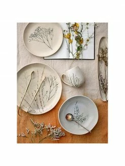 Bloomingville Plat de service fait main Bea, 8 x 36 cm, larg. 8 x long. 36 cm 10 Bloomingville Plat de service fait main Bea, 8 x 36 cm, larg. 8 x long. 36 cm -Cuisine Soldes 2022 Plat de service fait main Bea 8 x 36 cm 2
