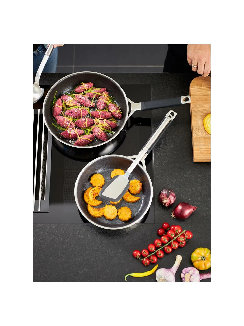 Sauteuse inox avec revêtement anti-adhésif Silence Pro, Ø 24 cm, Ø 24 x haut. 10 cm 6 Sauteuse inox avec revêtement anti-adhésif Silence Pro, Ø 24 cm, Ø 24 x haut. 10 cm – Image 4