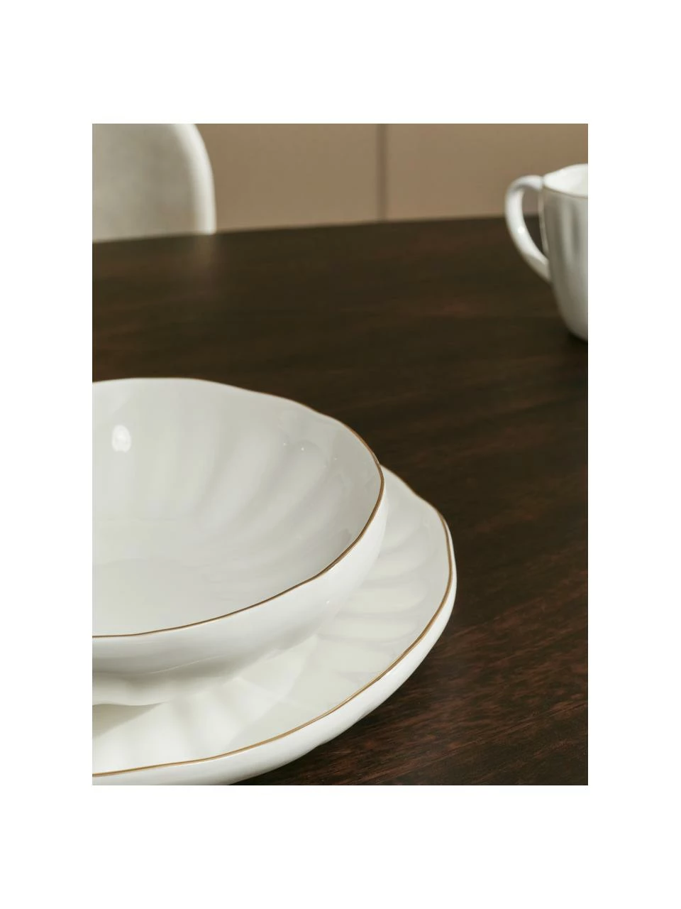 Westwing Collection Service de table porcelaine avec bord doré Sali, 4 personnes (12 élém.), 4 personnes (12 élém.) 4 Westwing Collection Service de table porcelaine avec bord doré Sali, 4 personnes (12 élém.), 4 personnes (12 élém.) – Image 3