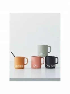 Design Letters Tasse à café design en porcelaine noire Favourite avec lettrage YOU ROCK, Ø 10 x haut. 9 cm, 250 ml 9 Design Letters Tasse à café design en porcelaine noire Favourite avec lettrage YOU ROCK, Ø 10 x haut. 9 cm, 250 ml -Cuisine Soldes 2022 Tasse a cafe design en porcelaine noire Favourite avec lettrage YOU ROCK 3