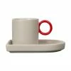 By On Tasse à espresso avec sous-tasse porcelaine grège/rouge Niki, 6 pièces, Ø 6 x haut. 6 cm, 80 ml 2 By On Tasse à espresso avec sous-tasse porcelaine grège/rouge Niki, 6 pièces, Ø 6 x haut. 6 cm, 80 ml -Cuisine Soldes 2022 Tasse a espresso avec sous tasse porcelaine gregerouge Niki 6 pieces